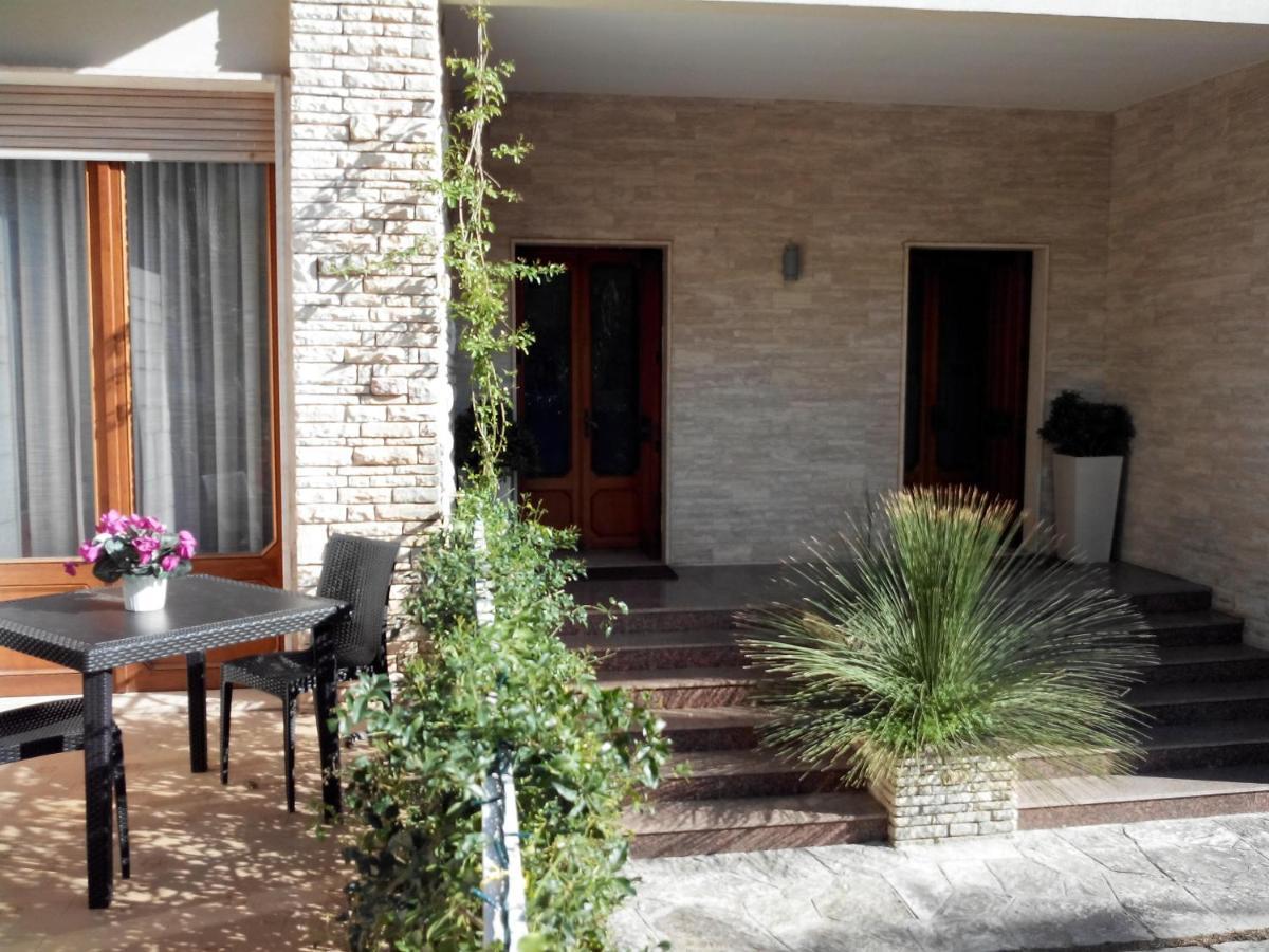 Villa Lazzari B&B Tra i due Mari Maglie Esterno foto