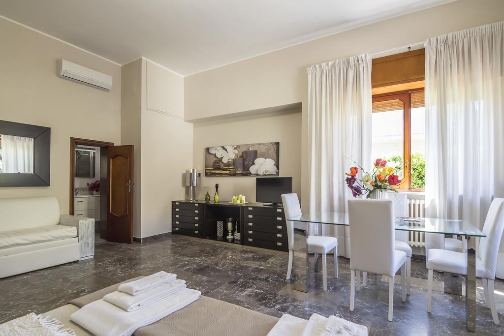 Villa Lazzari B&B Tra i due Mari Maglie Esterno foto
